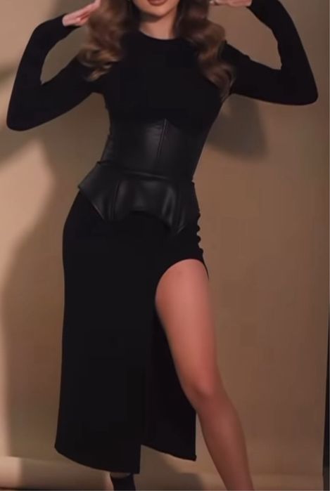 Сукня та корсет шкіряний mon blanche