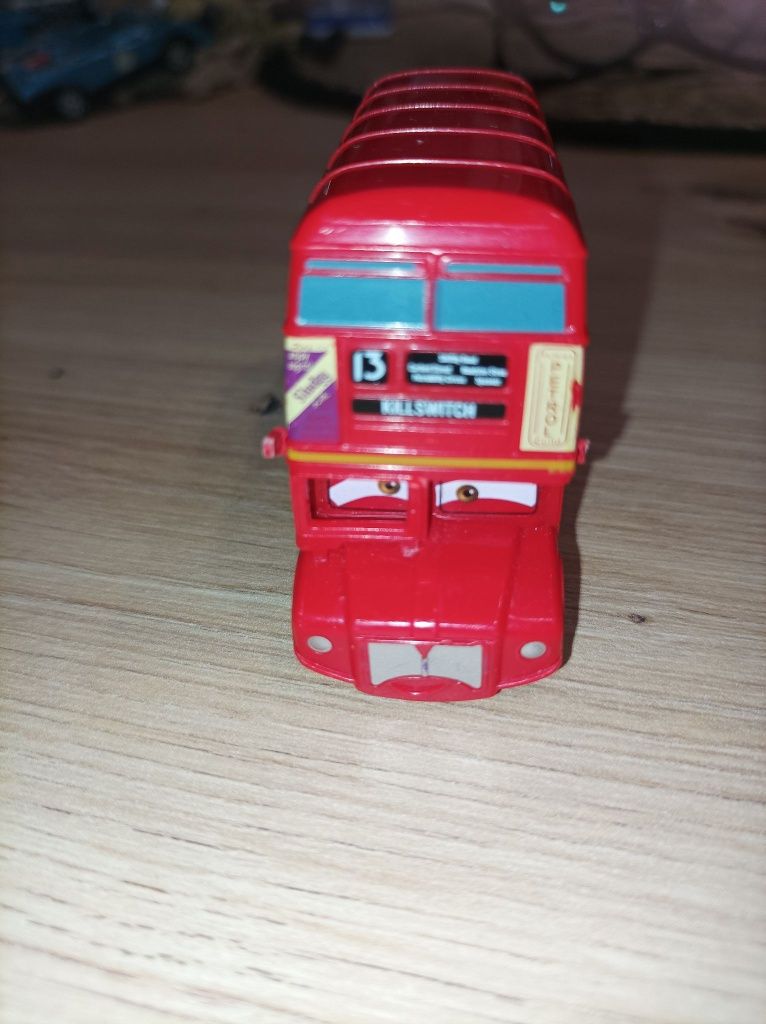 Autobusik Double Decker z bajki autka 2