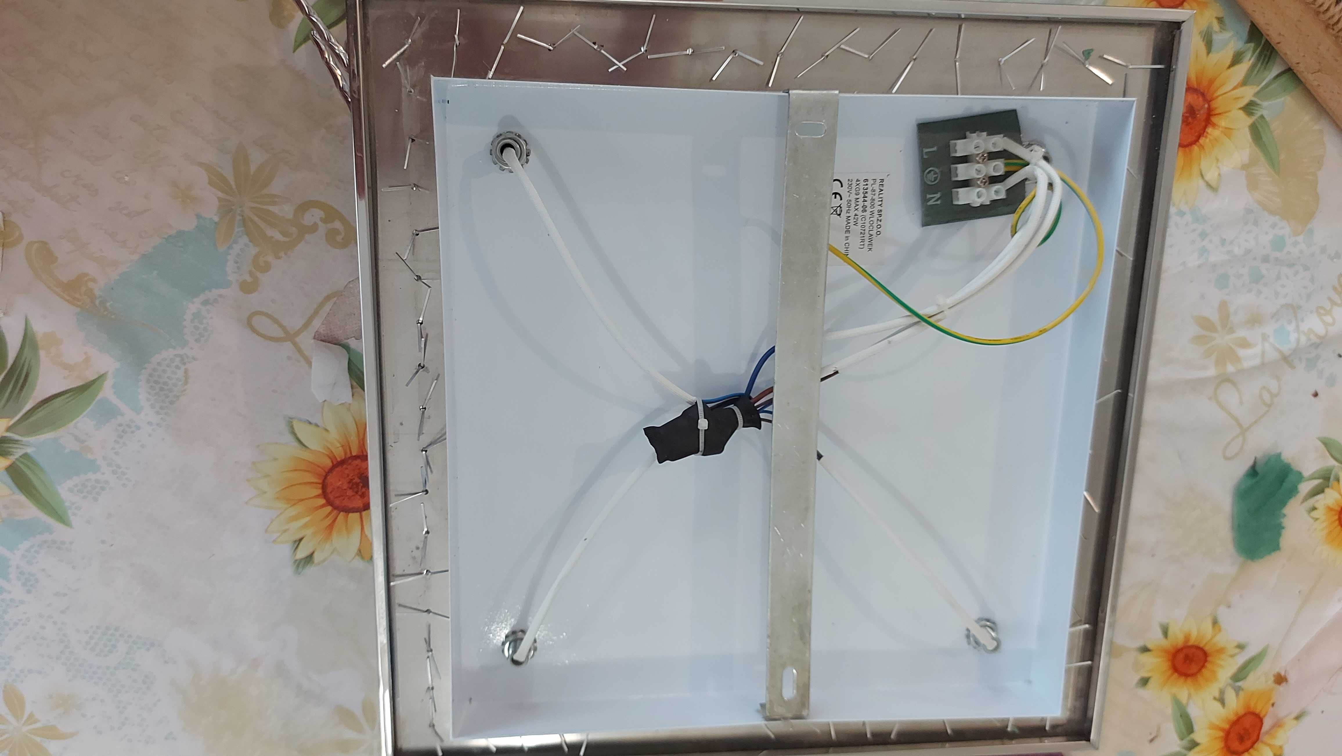 Lampa w stylu glamour