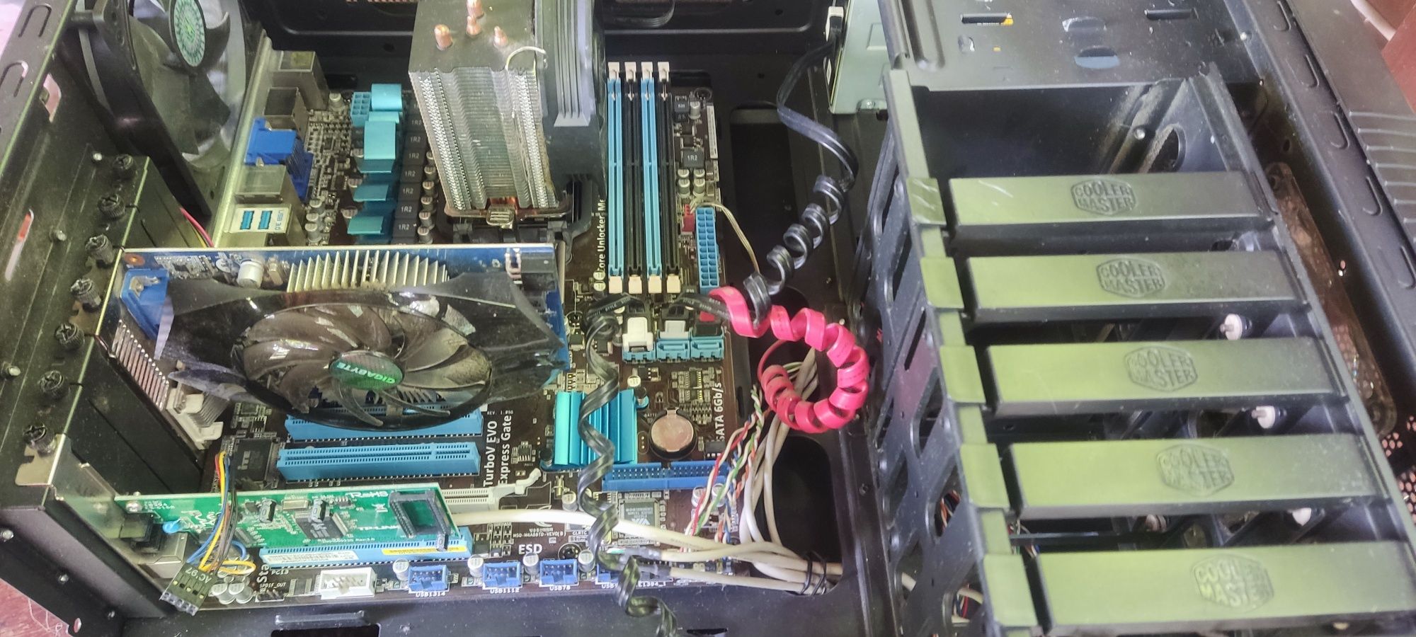 PC Cooler Master / AMD Phenom II / ASUS EVO3 ATX / GIGABYTE GTX 650