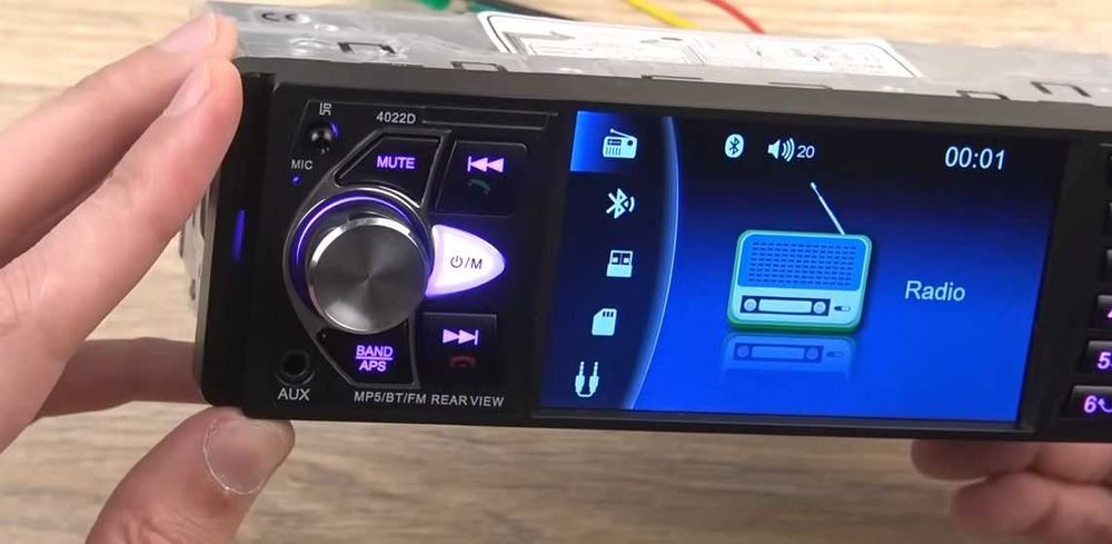 Автомагнітола з дисплеєм bluetooth стандартна універсальна usb флешки