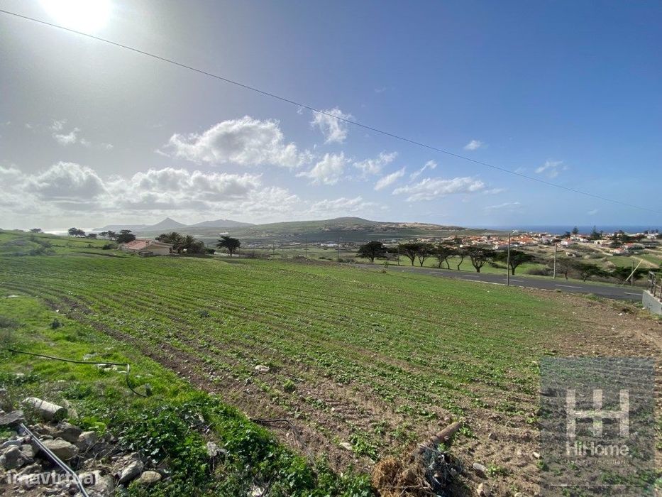 Lote de Terreno com 5.560 m2 na Ilha do Porto Santo