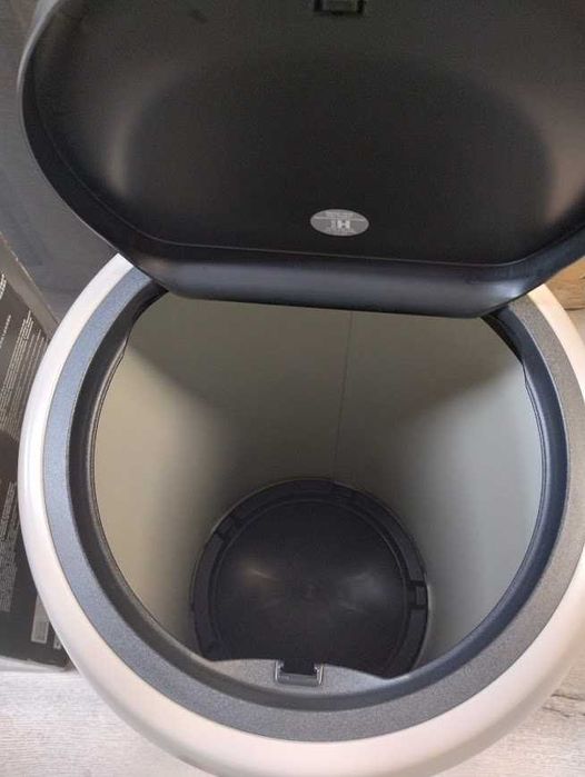 Brabantia Duży Piękny Kosz na śmieci Touch Bin 60 L Jasny Beż + worki