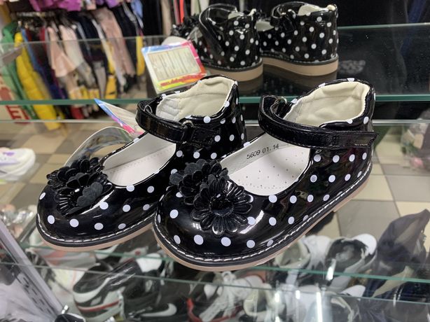 Продам туфлі для дівчинки