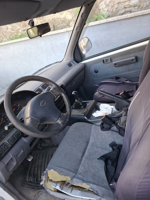 Nissan vanette para peças