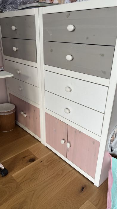 Armários infantis rosa e cinza