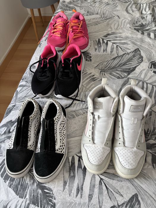 Vendo saco com estes 4 pares de tenis