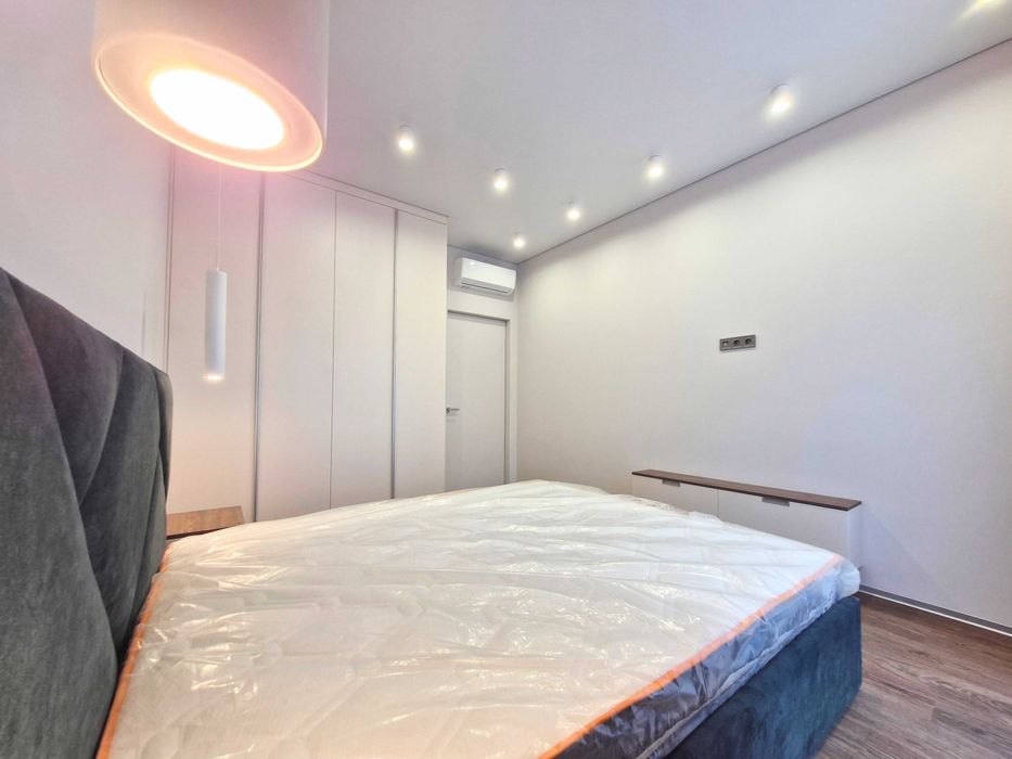 Продам 1к+ кухня-вітальня! ЖК Нова Англія / Новая Англия! Метро 10хв.