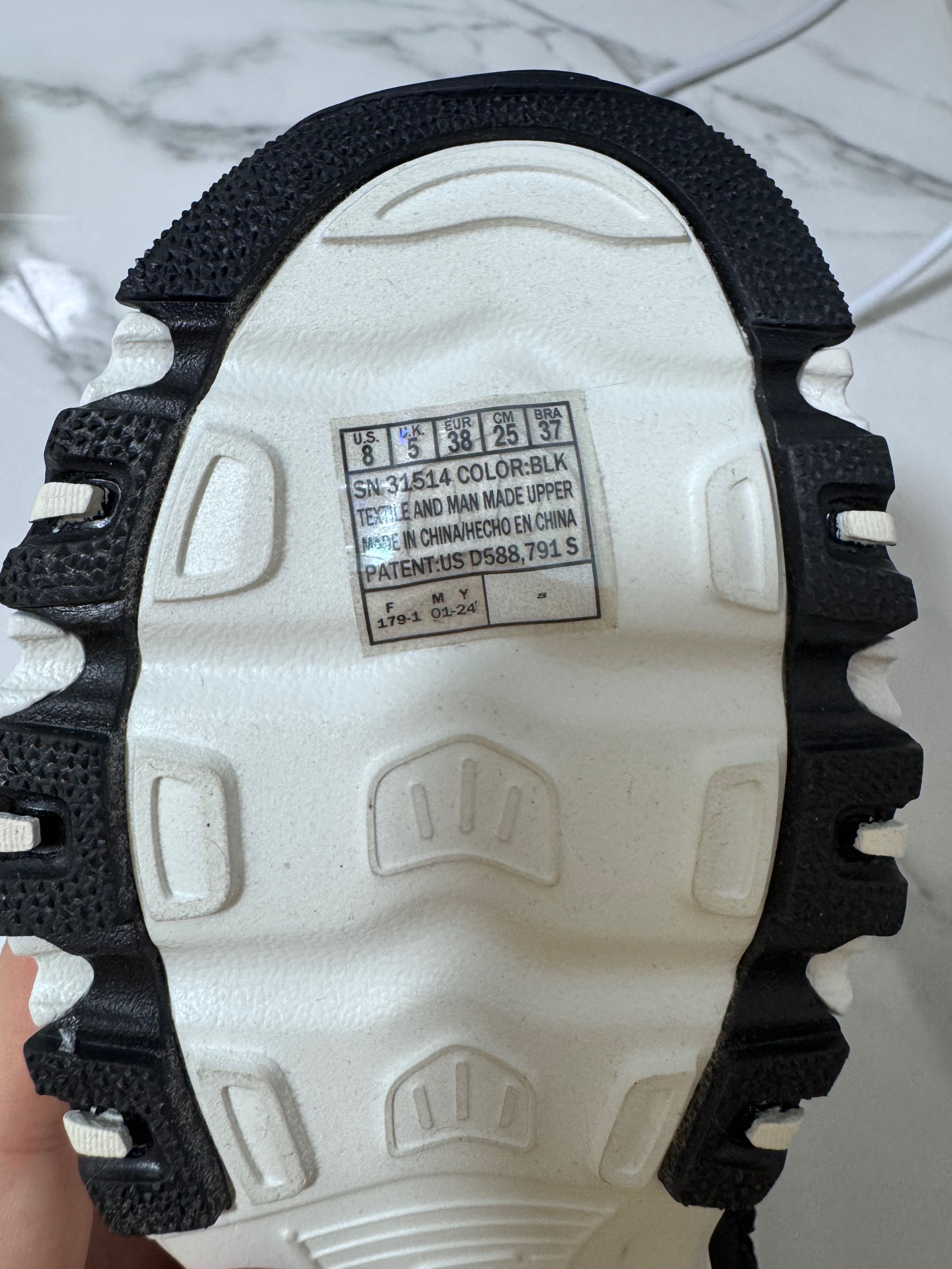 Skechers D’Lites жіночі босоніжки 38 розмір (25 см)
