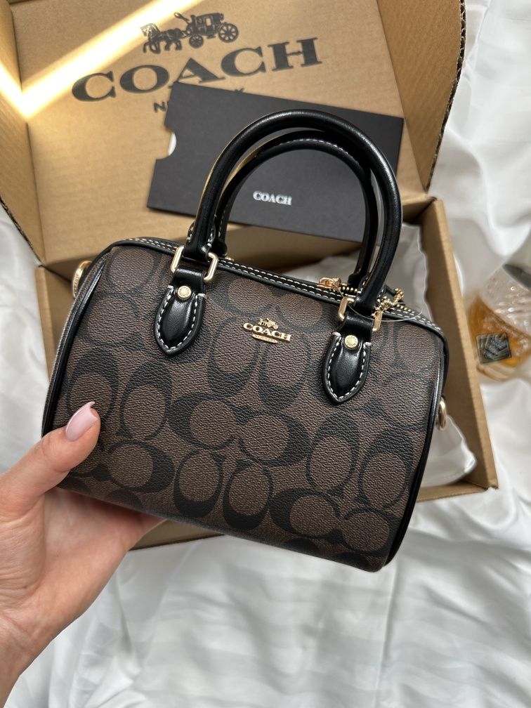 Сумка женская Coach Rowan Brown Satchel In Signature Canvas 17×12см