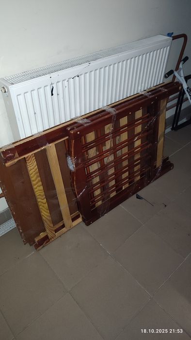 Ліжечко дитяче віддам + ванночка