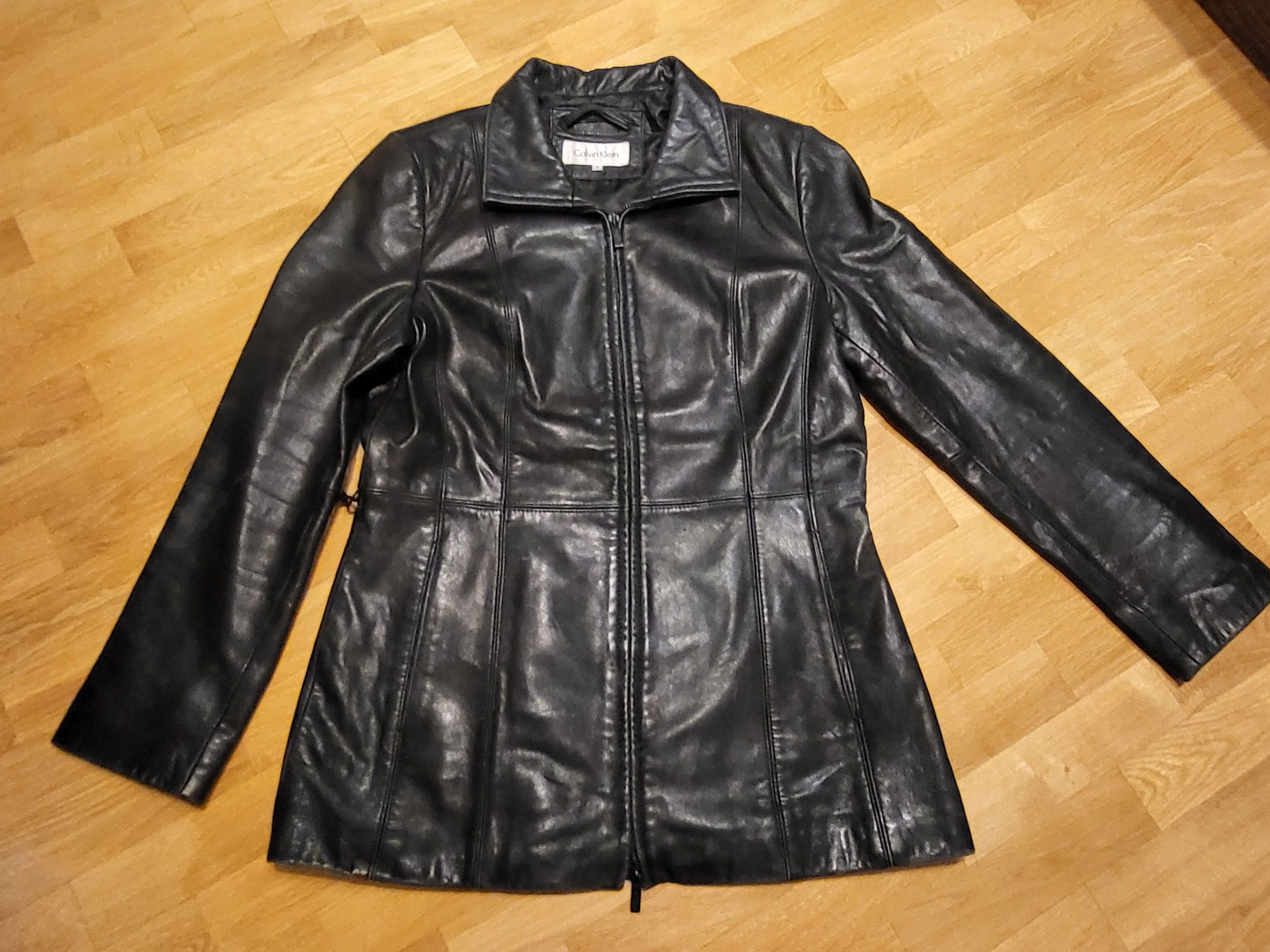 Kurtka Calvin Klein rozm M skóra czarna na jesień wiosnę elegancka