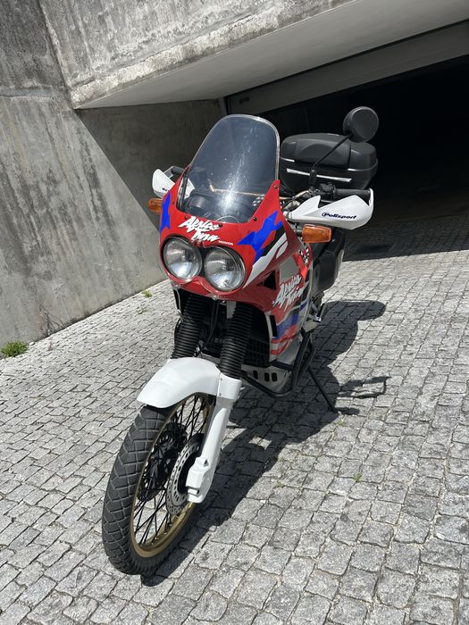 Honda Africa Twin XRV 750 RD04