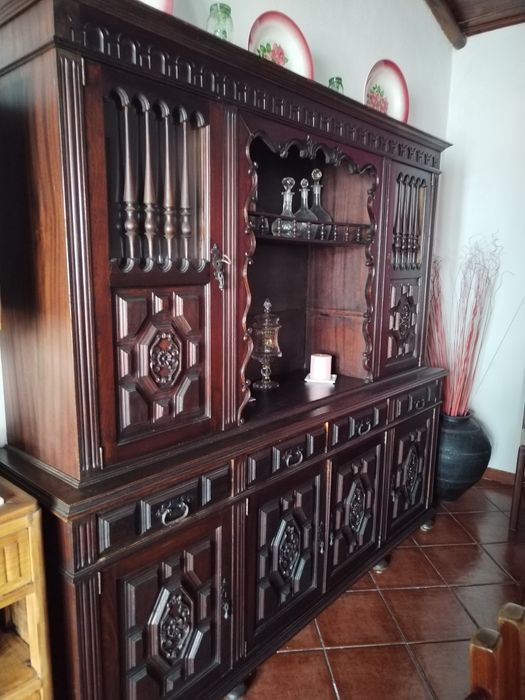 Móvel de sala/ cristaleira