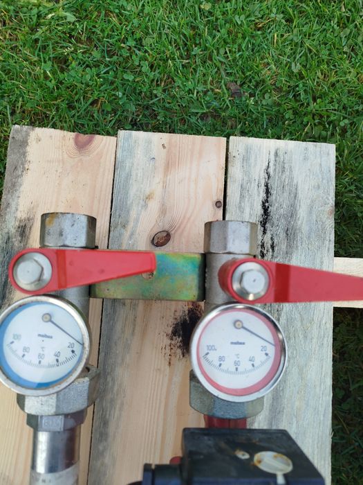 Grupa pompowa zespoł pompowy grundfos