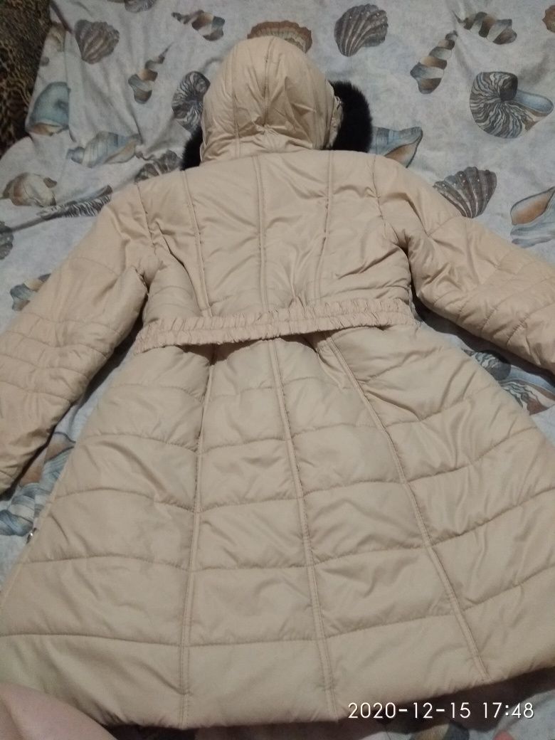 Теплая зимняя куртка (курточка)
