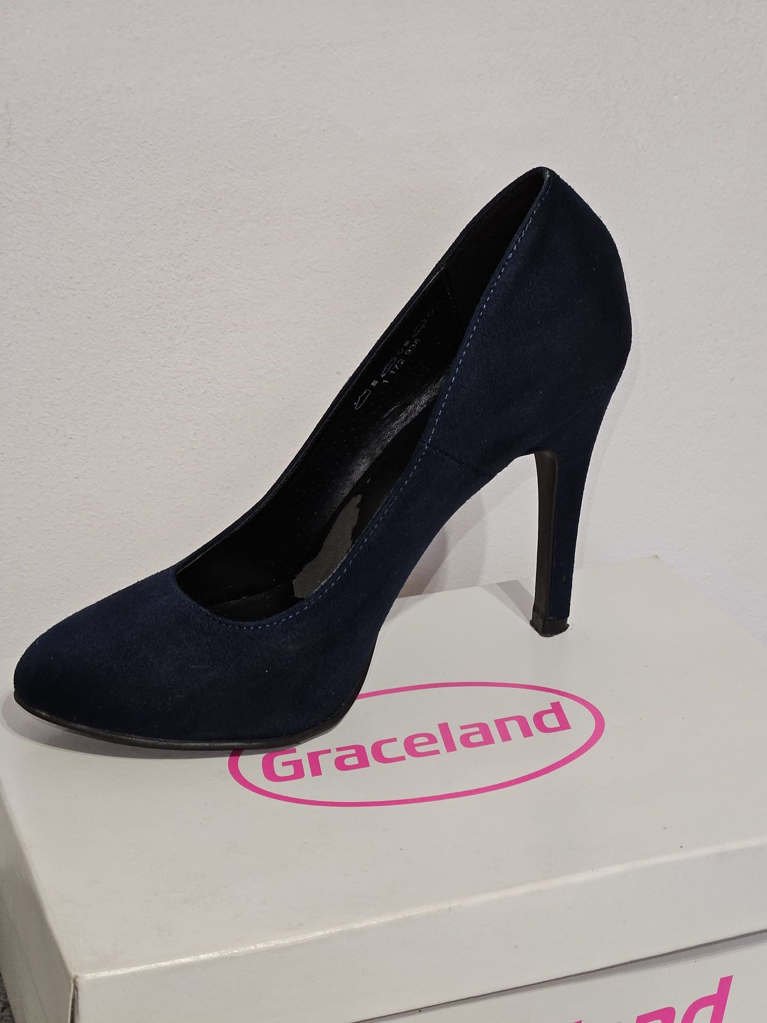 Buty na obcasie Graceland