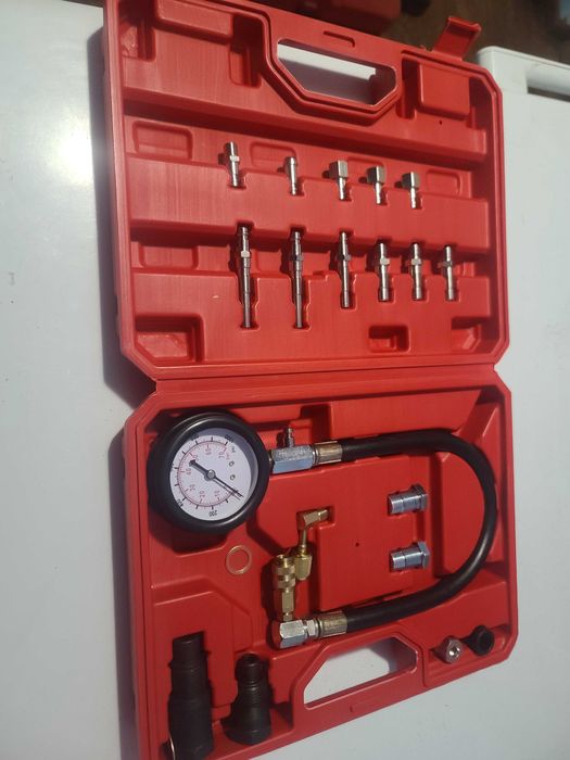 Компресометр бензинових INTERTOOL AT-4004 та АТ-4003 для дизельних