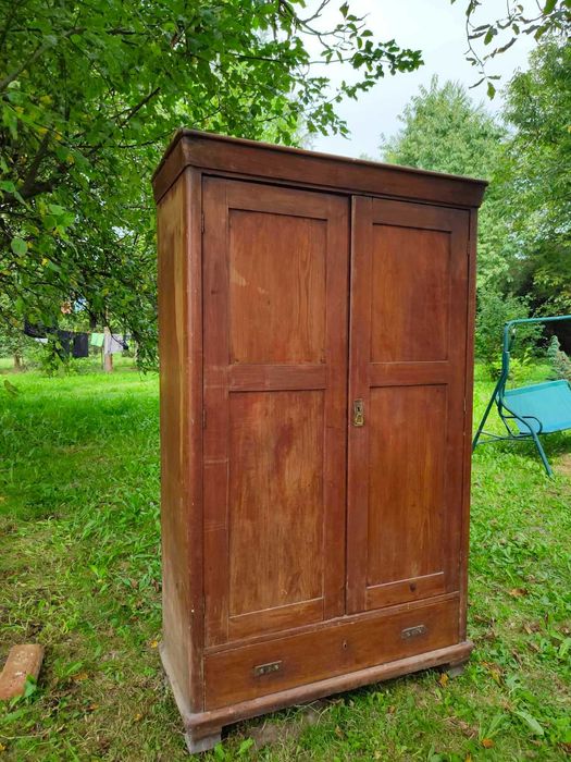 Szafa z czasów PRL