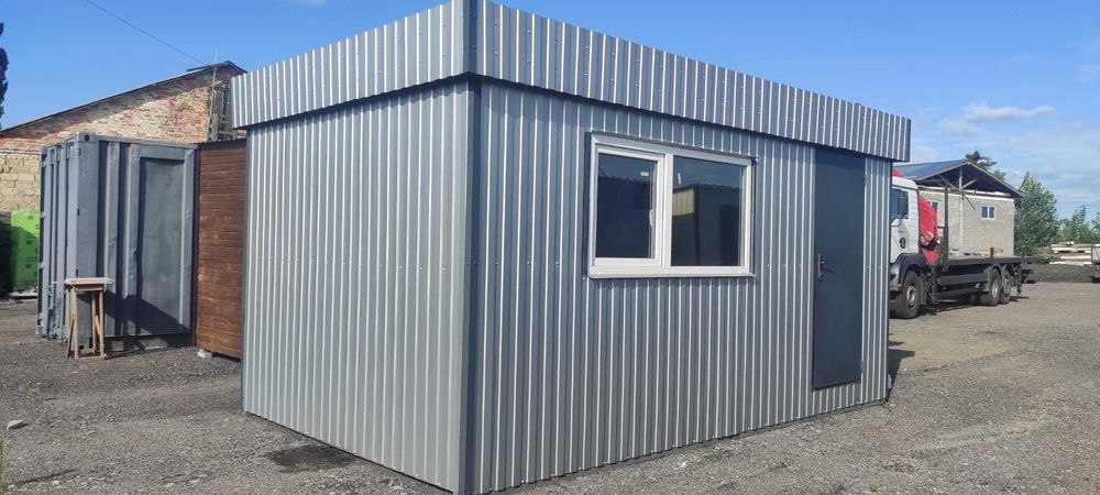 Побутівка 6×2,4 м з профнастилу, металеві двері та вікно