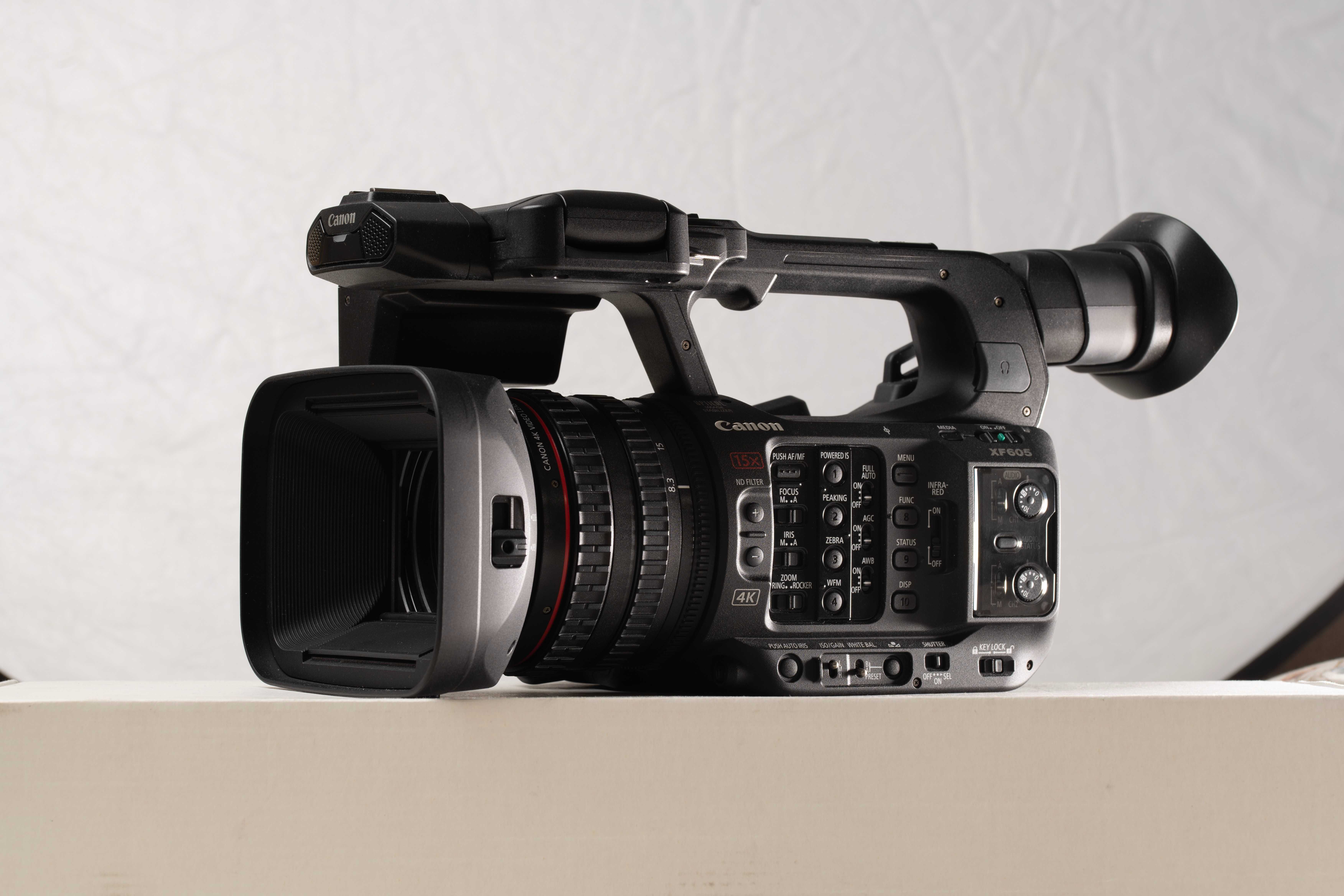 Canon XF605 - Com garantia de 1 ano - Como Nova