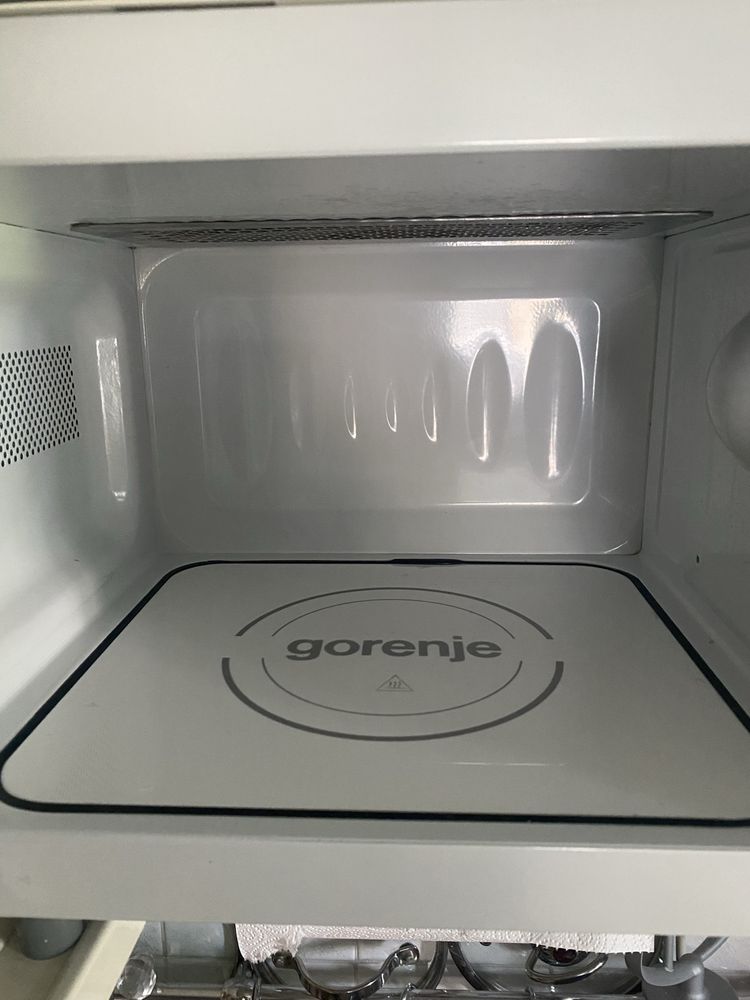 Мікрохвильова піч Gorenje