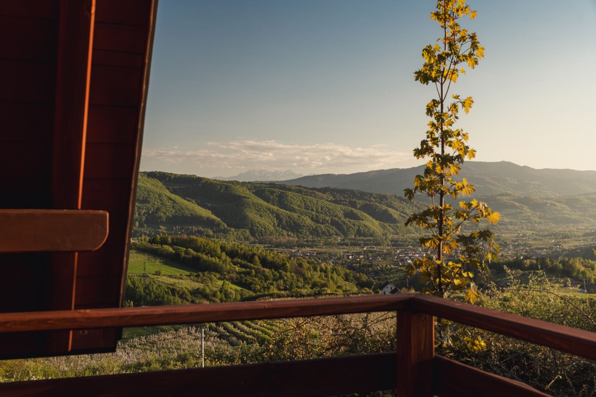 Domek Nad Sadem z widokiem - góry Beskid Sądecki