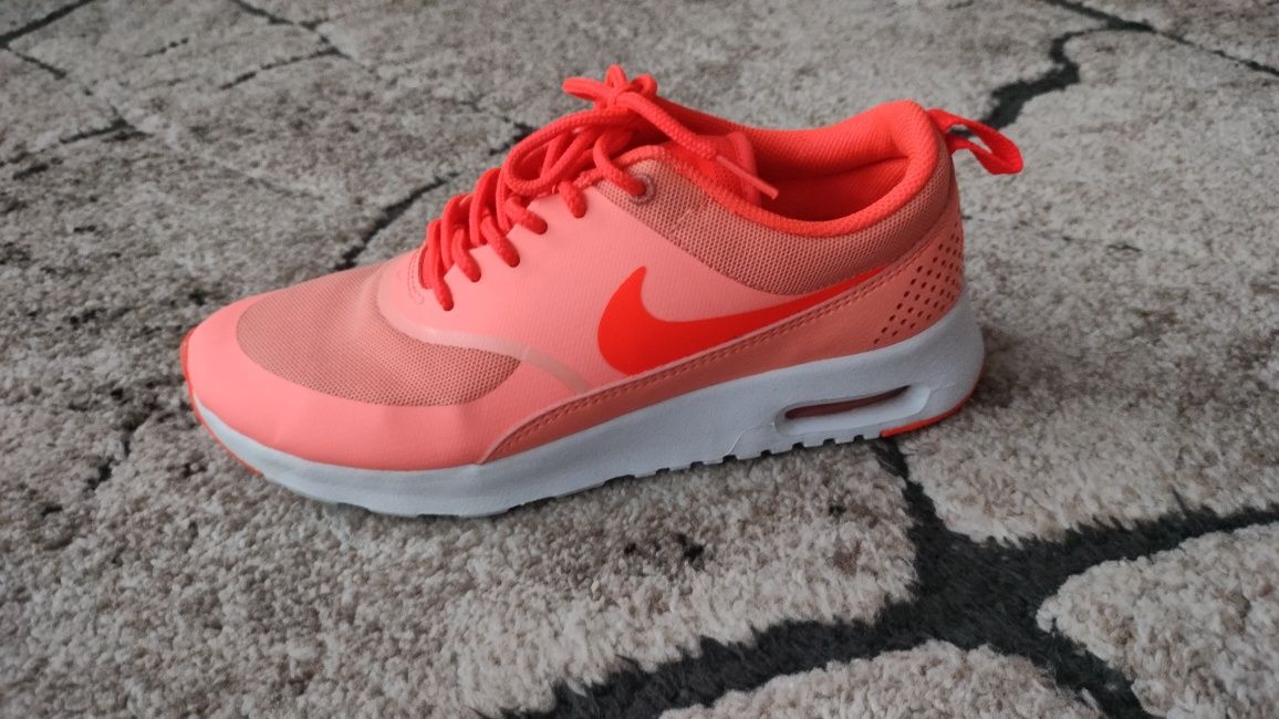 Neon Nike buty 37,5 pomarańcz CUDO