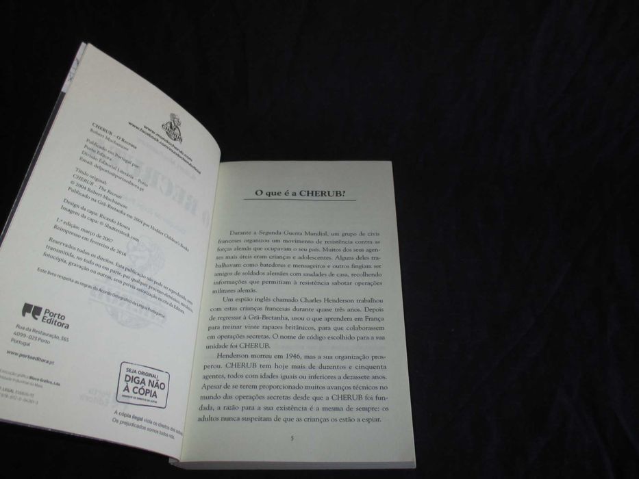 Livro O Recruta Robert Muchamore