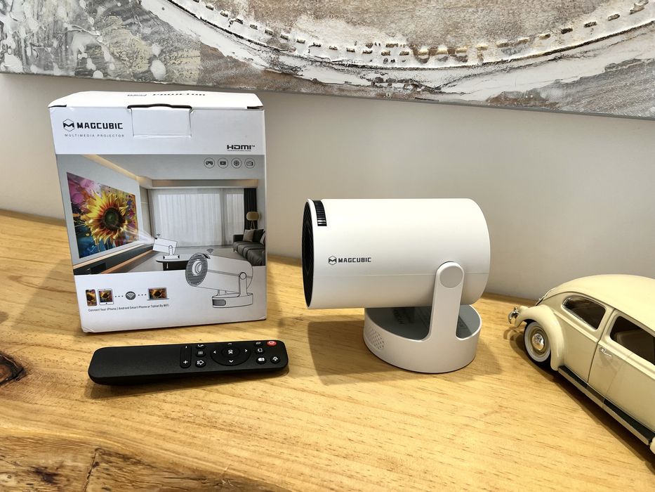 Projetor HY300 Pro+ – Compacto e Versátil Novo