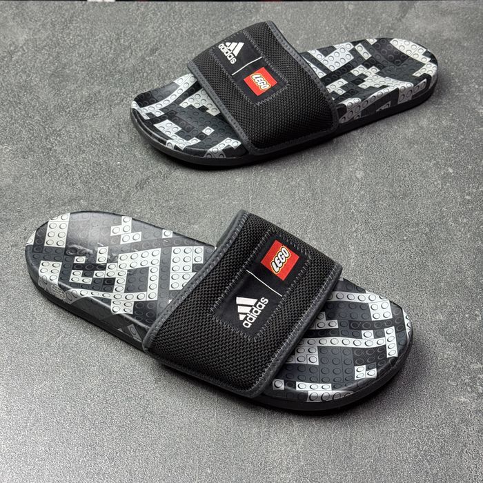 ОРИГІНАЛ 100% 42р. Тапочки шльопанці адідас Adidas Lego GW0822