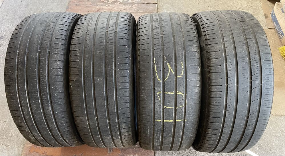 275/45R21 комплект літніх пірелі