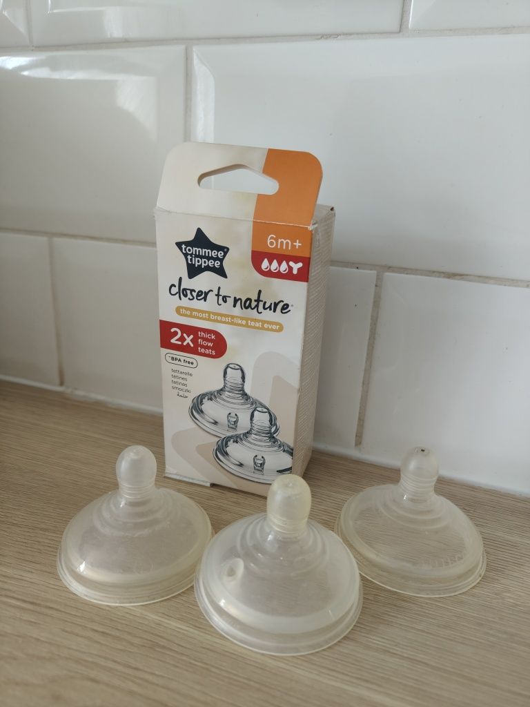 Tommee Tippee Closer to nature smoczki 3 szt zestaw antykolkowy roz 2