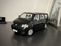 Sprzedam model 1:18 Volkswagen Multivan T5 Norev [NOWY]