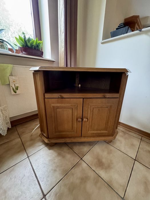 Narożna szafeczka - jak dębowa - na TV lub kwiaty