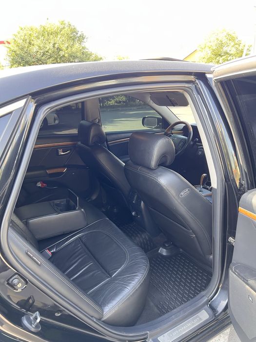 Hyundai  Grandeur 3.3 V 6