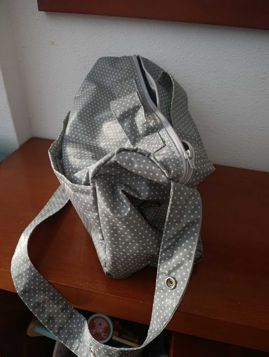 Vendo duas bolsas de maternidade