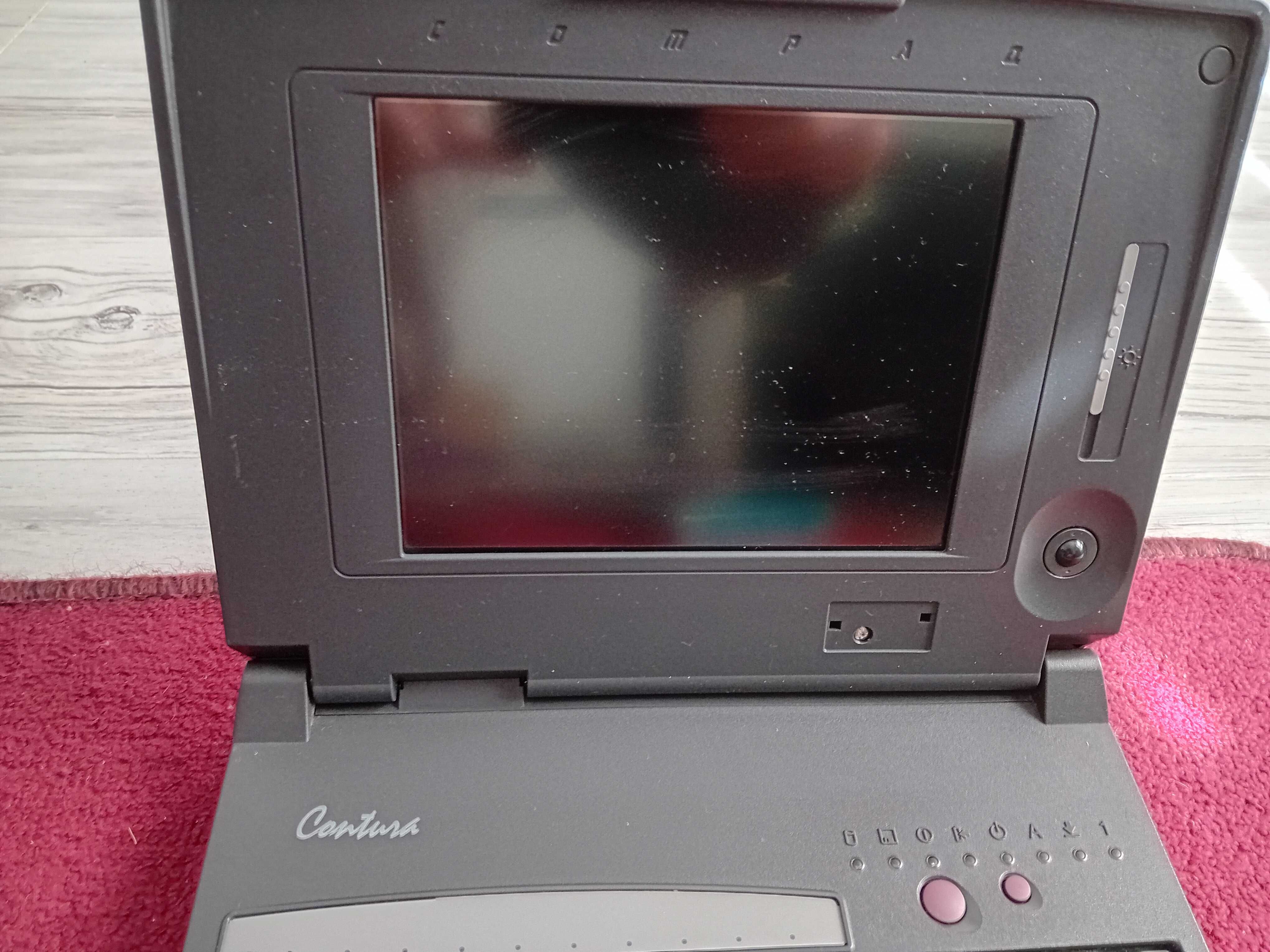 Unikat Jedyny Retro netbook rarytas kolekcjonerski Compaq 2820F Okaz