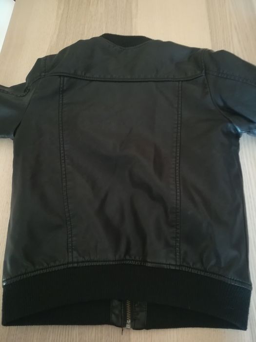 Blusão preto almofadado