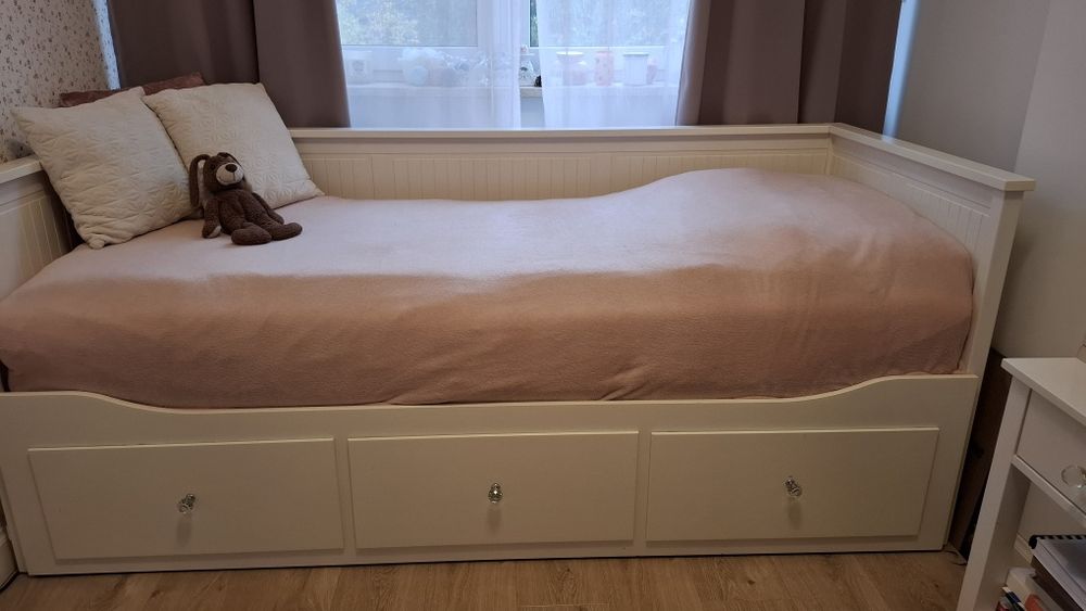 Łóżko Hemnes IKEA + 2 materace