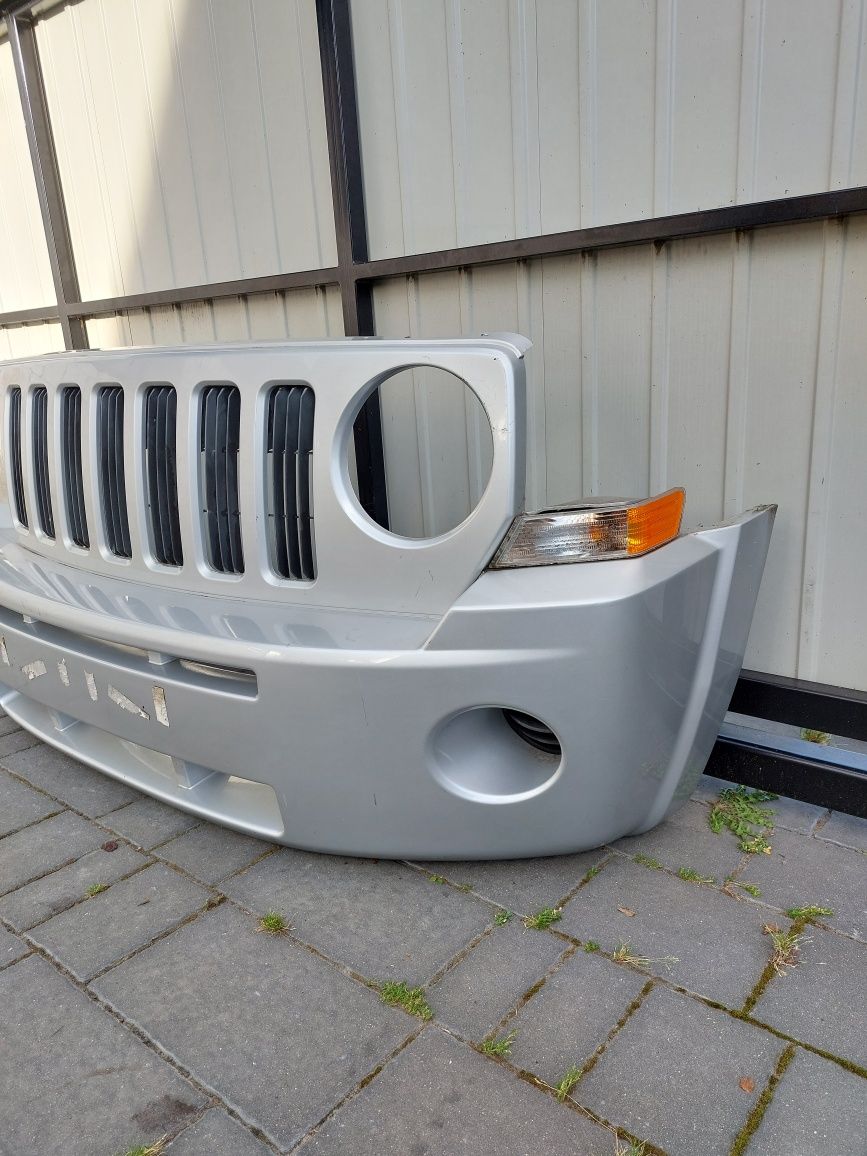 Zderzak przód przedni jeep patriot kod lak PS2  kompletny