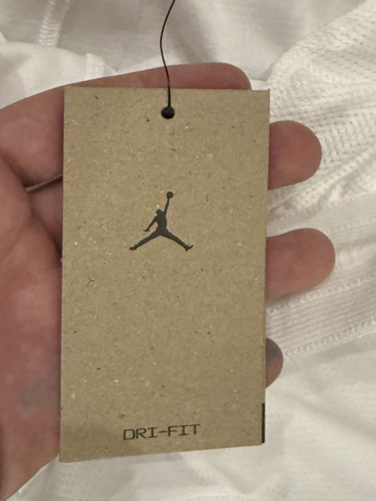 Шорти Nike.