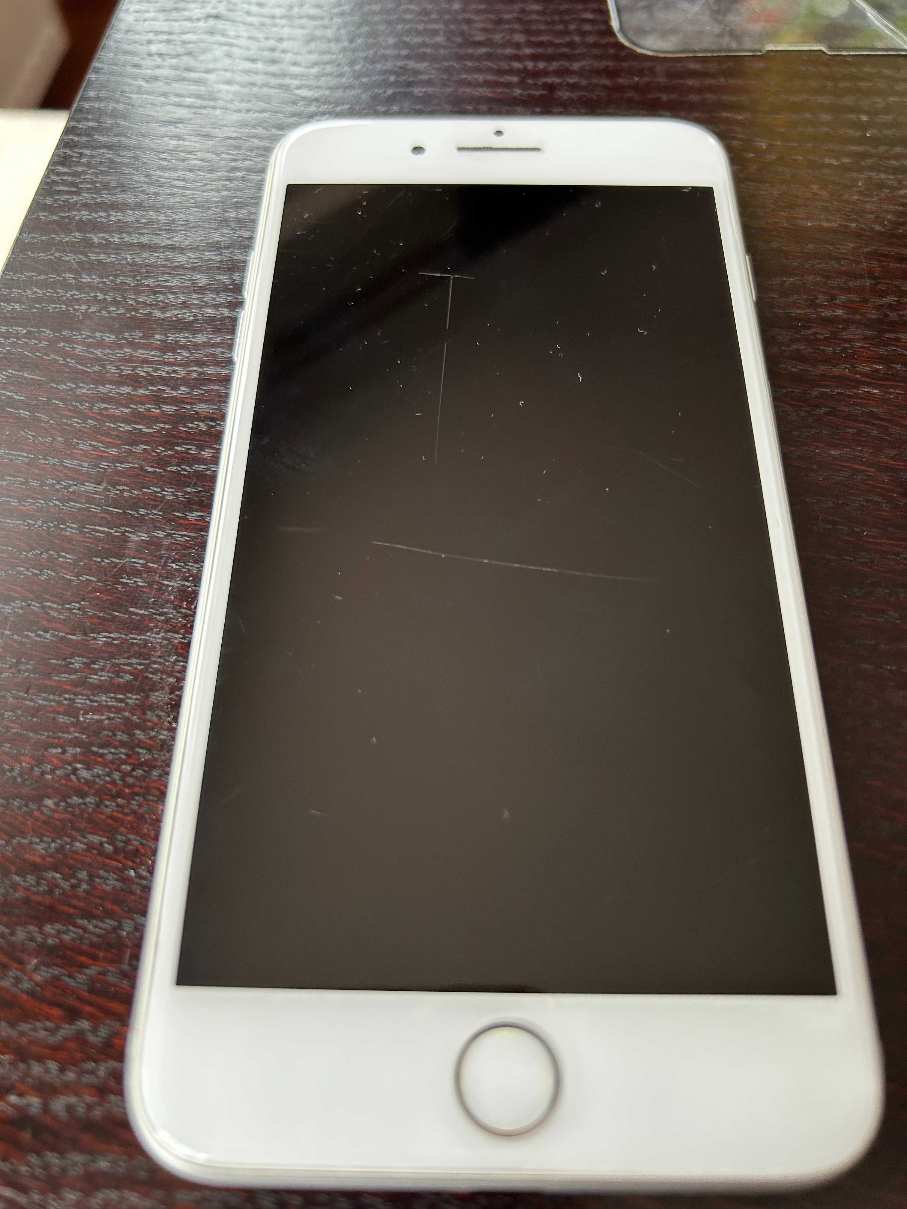 iPhone 7plus kolor srebrny