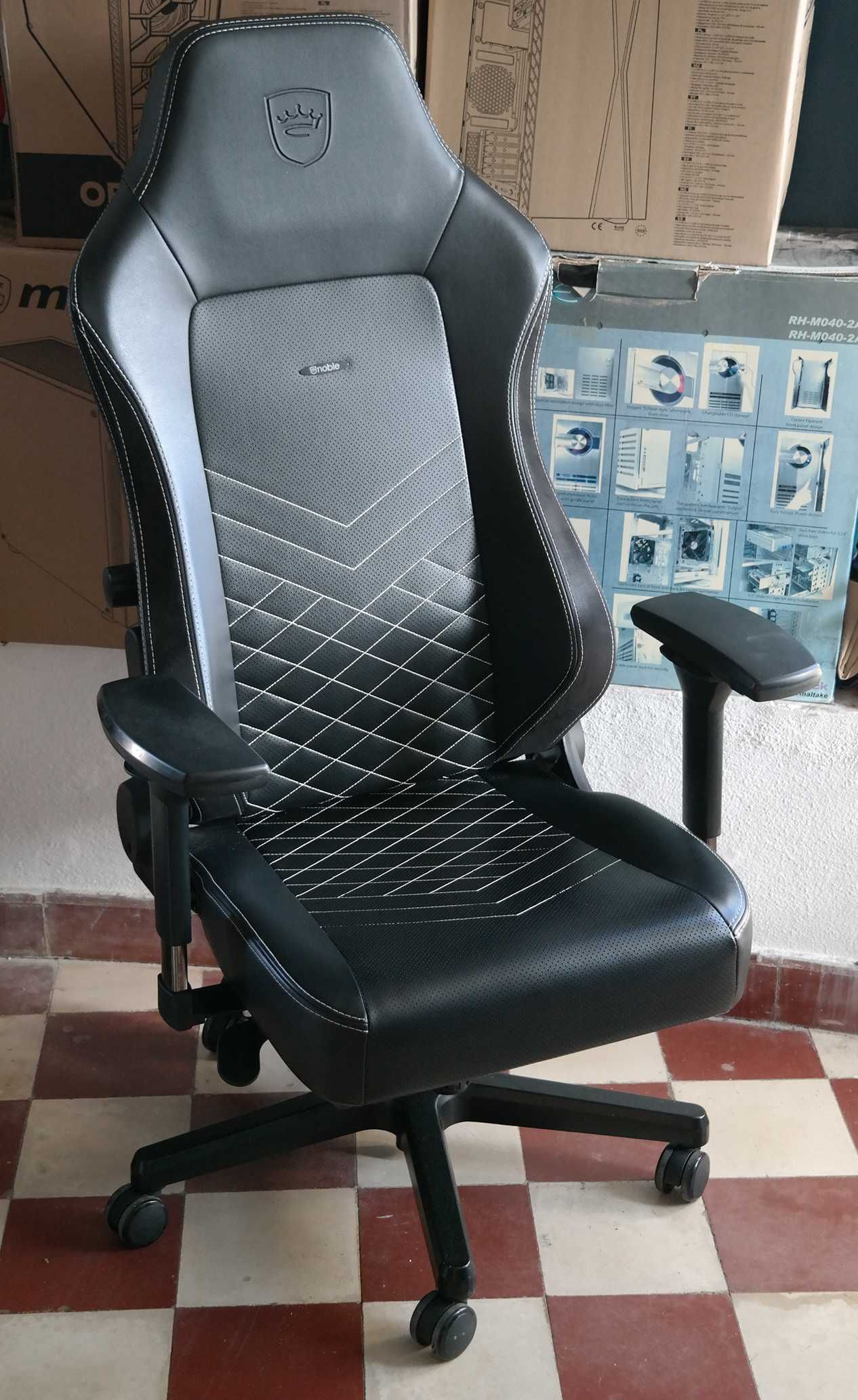 Cadeira gaming noblechairs Hero