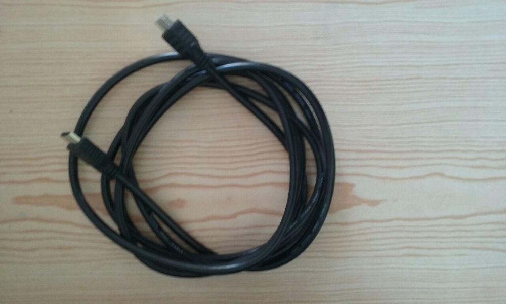 Cabos HDMI de 1,5m novos e selados
