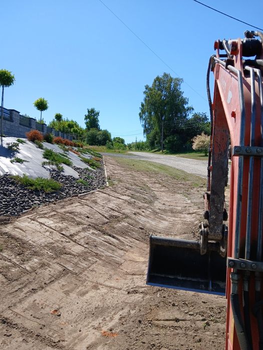 Послуги міні Екскаватора Фундаменти Траншеї Септики Ями