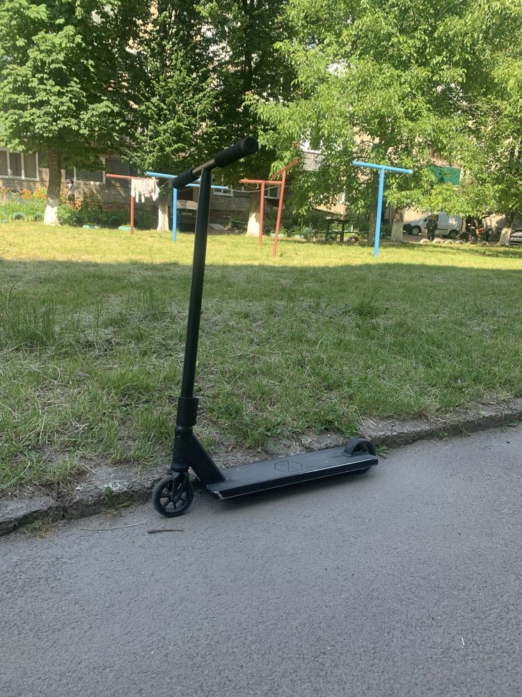 Трюковий самокат Native Stem Black