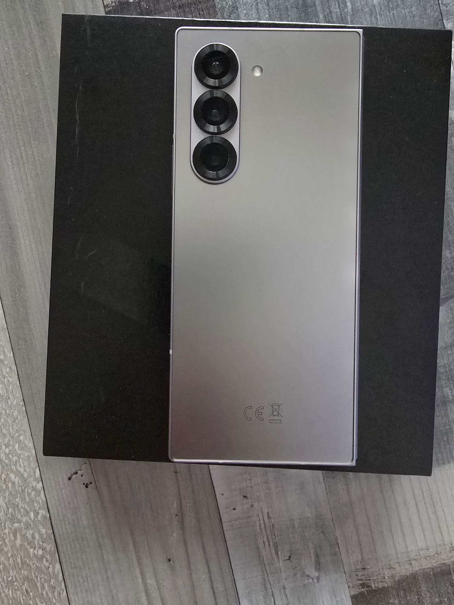 Samsung Galaxy Z Fold6 SM-F956b/ds 12/256GB Szary silver shadow