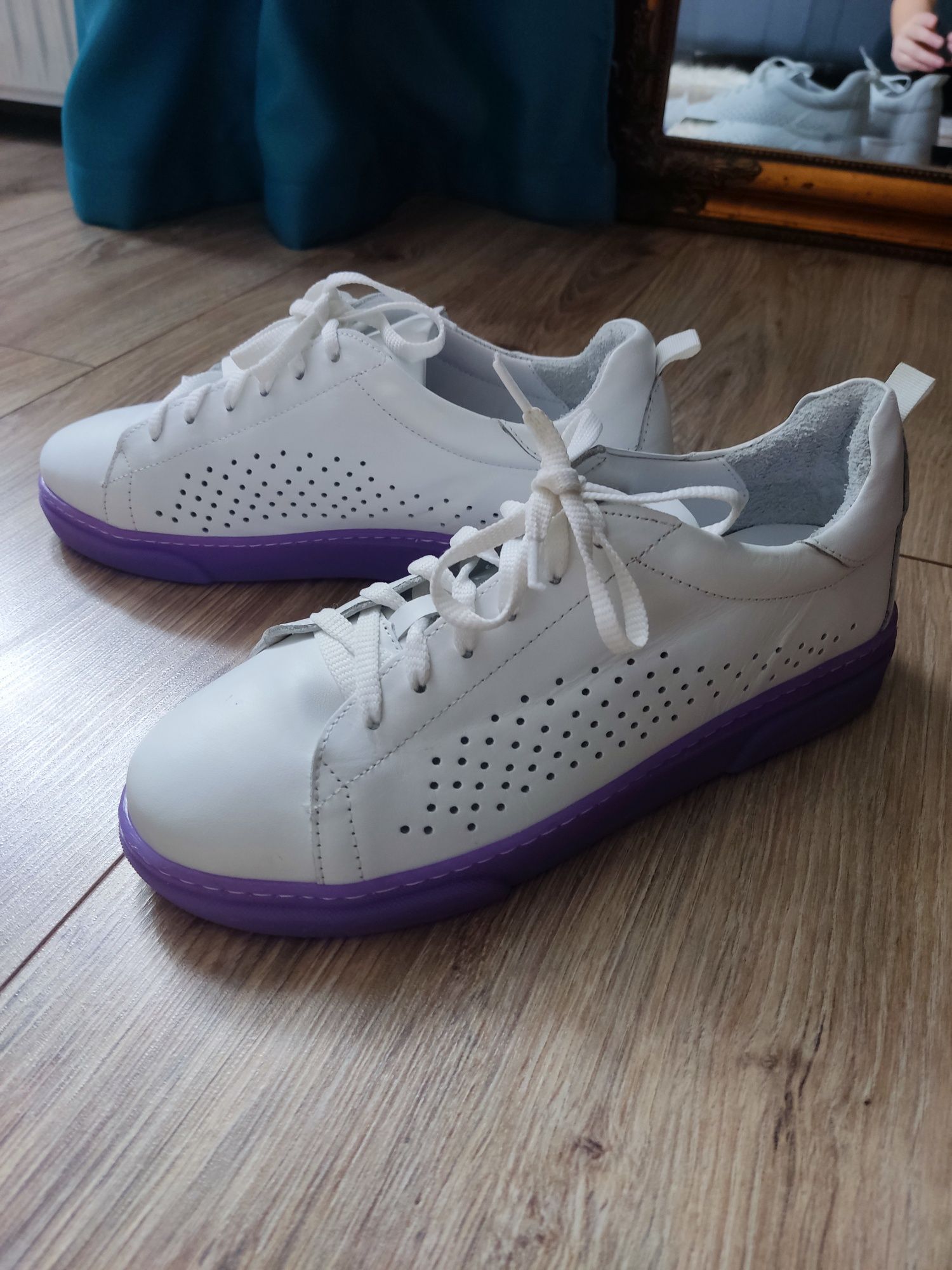 Venezia sneakersy, trampki, rozm.39 skóra