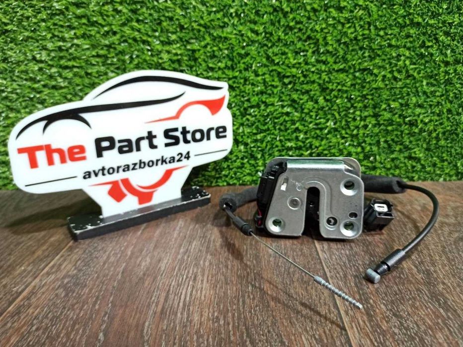 Замок задній правий електрика 8200661170 Рено Мастер Опель Мовано